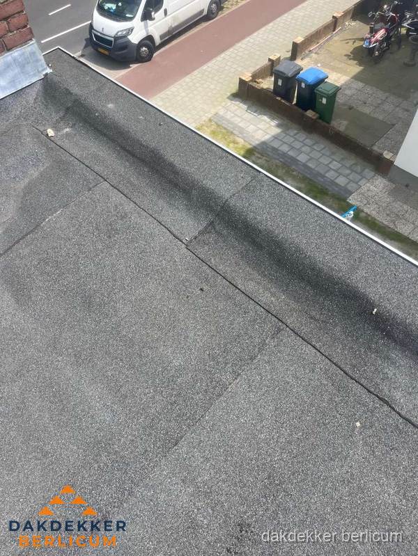 Kosten dakisolatie: plat dak met bitumen dakbedekking in Berlicum