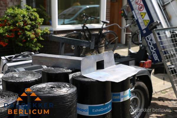 Dakbedekkingsmateriaal en dakgoot onderdelen in Berlicum Dakbedekkingsmateriaal en dakgoot onderdelen in Berlicum