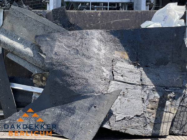 Kosten dakrenovatie: afvoer oud dakmateriaal in Berlicum Kosten dakrenovatie: afvoer oud dakmateriaal in Berlicum